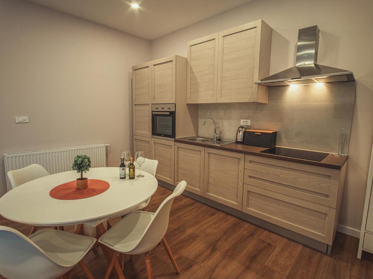 Apartmani Infinity Осієк Екстер'єр фото